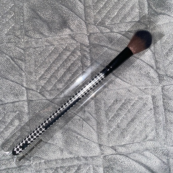 February 2023 Ipsy Glam Bag - Picture 10 of 10